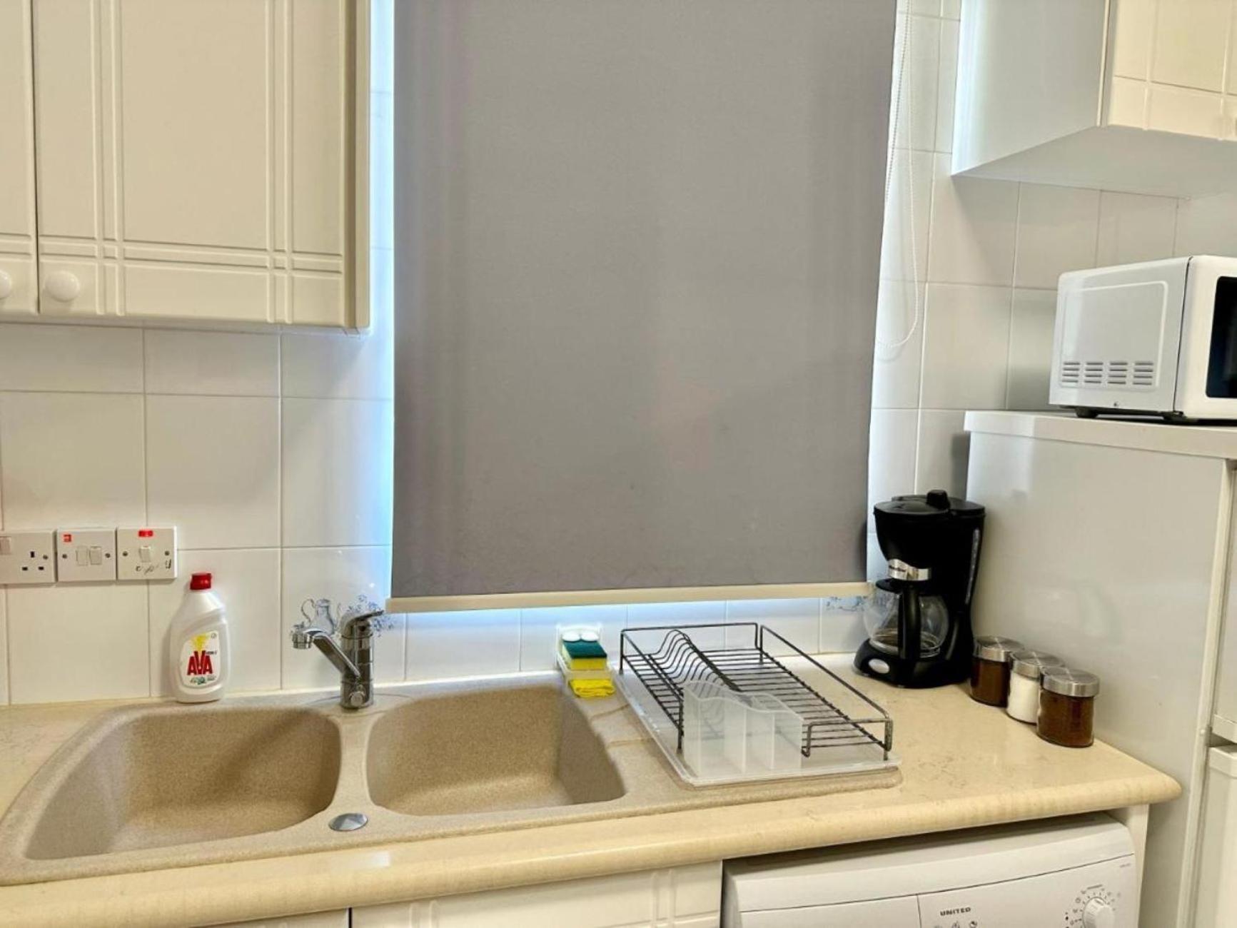 H&O Danaos Sea Breeze Apartment بافوس المظهر الخارجي الصورة