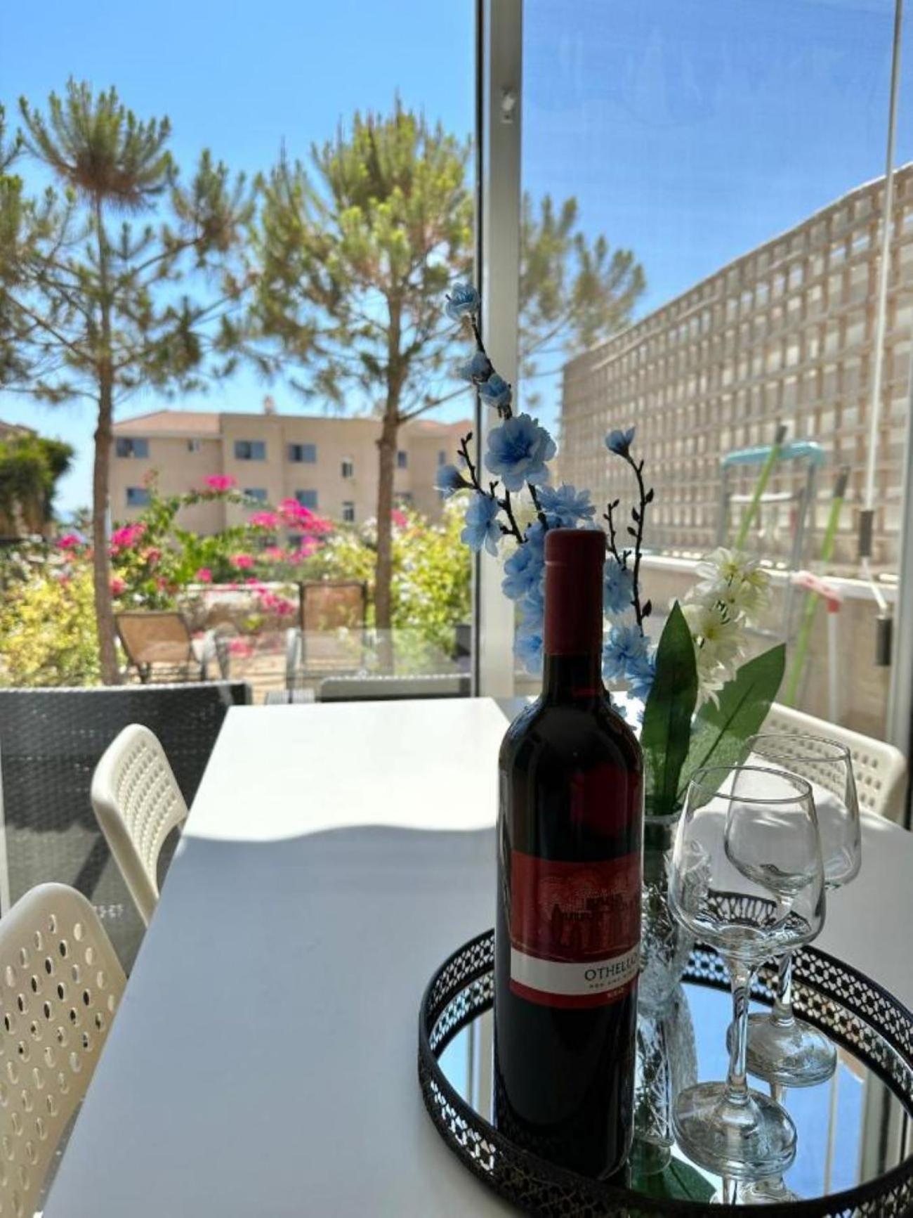 H&O Danaos Sea Breeze Apartment بافوس المظهر الخارجي الصورة